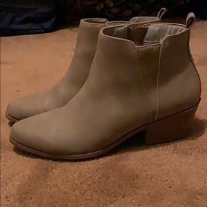 Ankle booties
